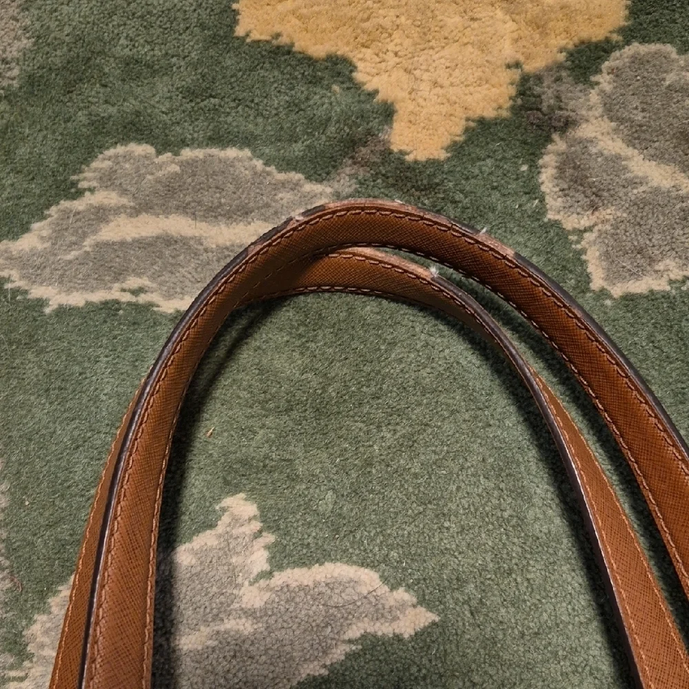 Michael Kors Tan and Cream Signature Tote - Picture 4 of 16